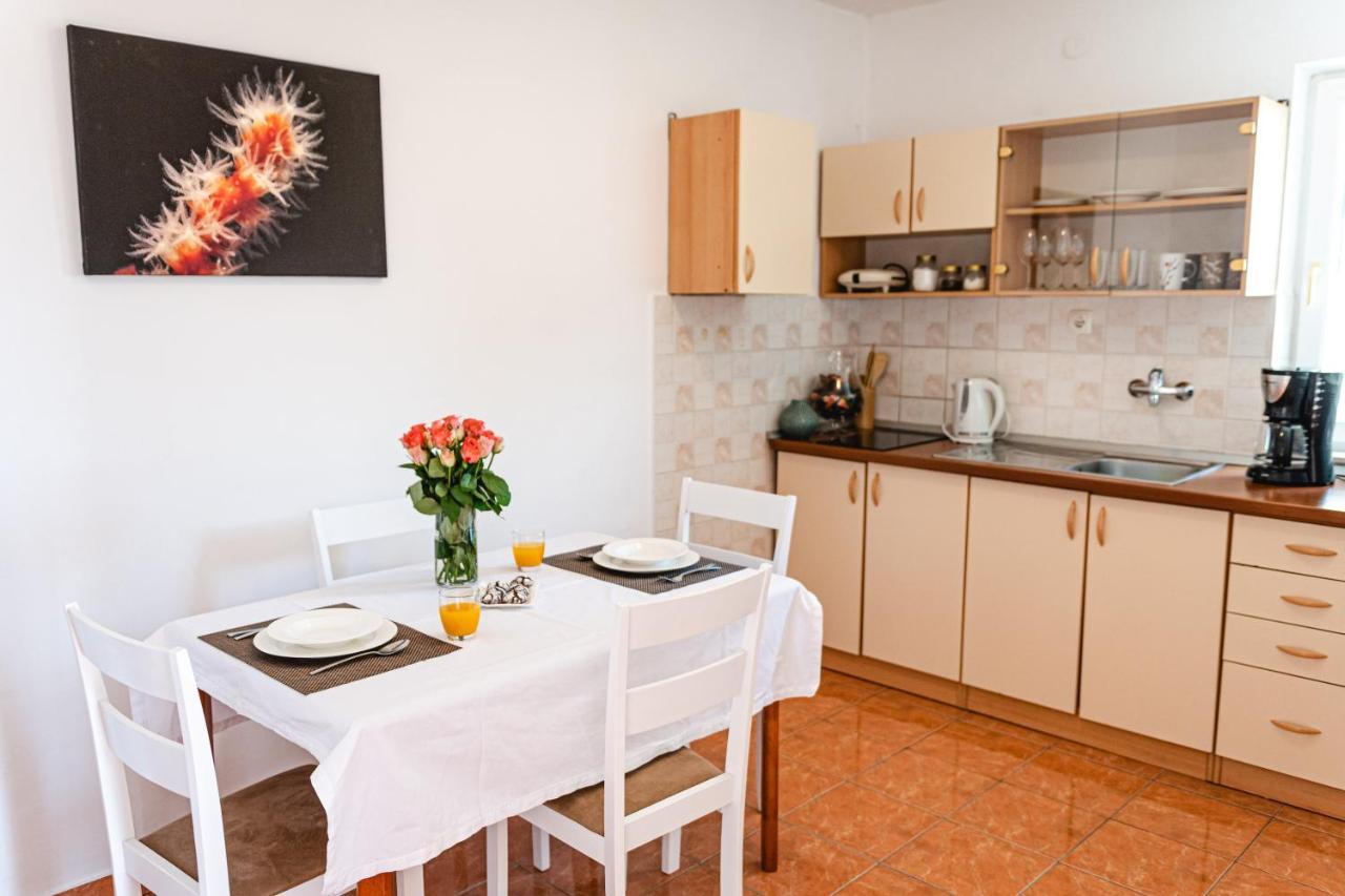 Korallion Apartment Szybenik Zewnętrze zdjęcie